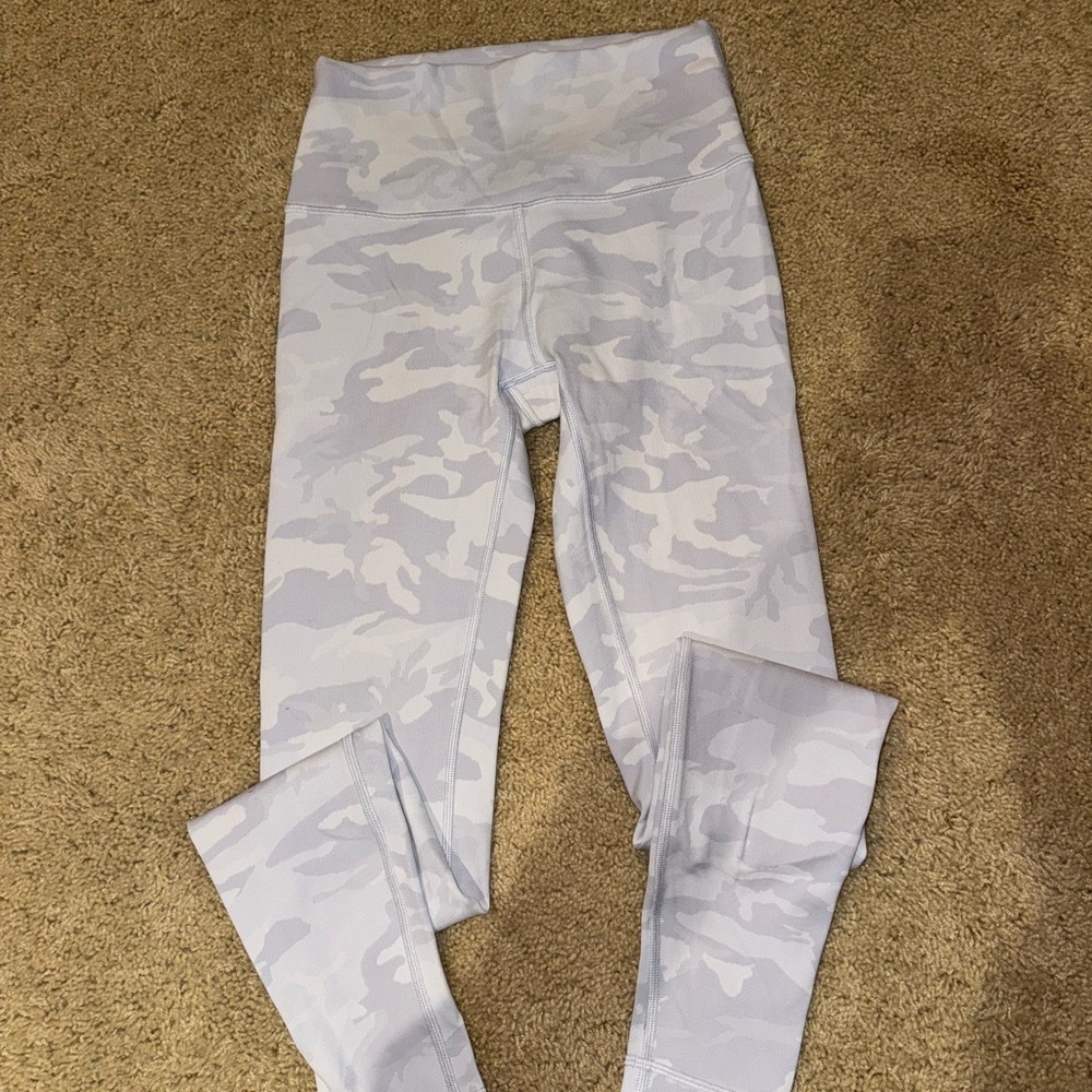 Lululemon Athletica Gray Camouflage Leggings